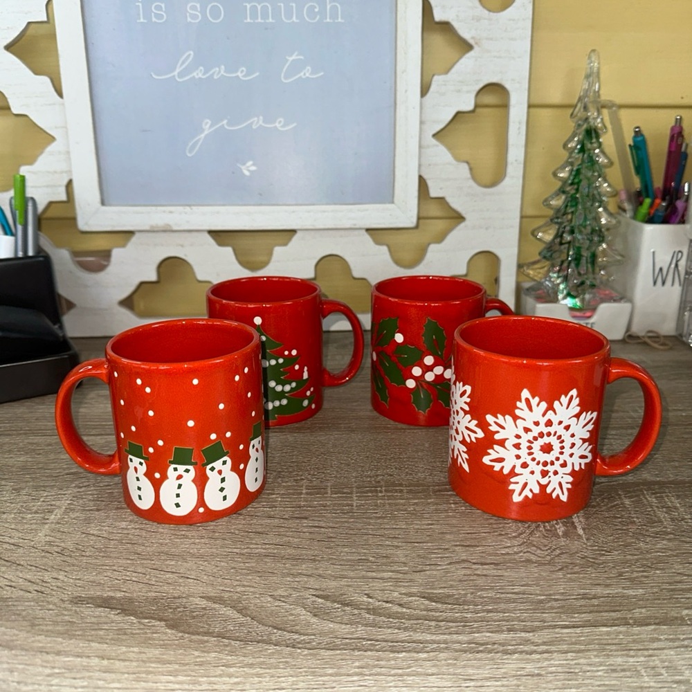 4 CHRISTMAS Waechtersbach Mugs Cups Coffee Wreaths , Snowman, tree and snowflake - Picture 2 of 15